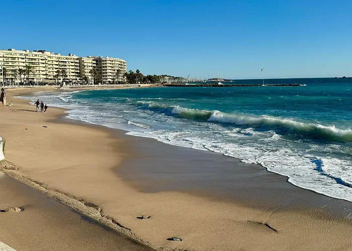 Cote D'azur Saint-raphael, Rez-jardin Renove * Saint-Raphaël