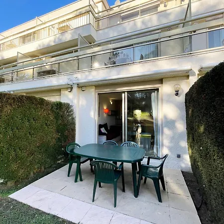 Apartamento Côte D'azur Saint-raphaël, Rez-jardin Rénové