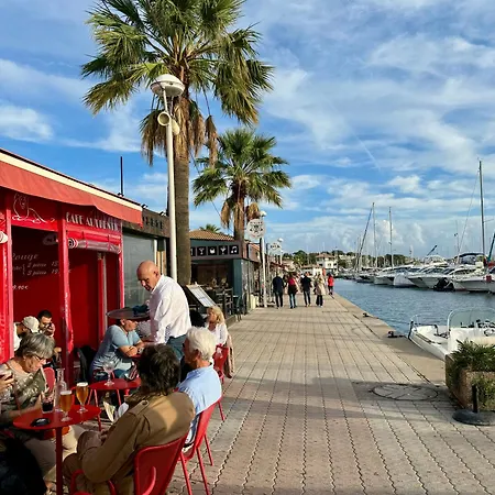 Cote D'azur Saint-raphael, Rez-jardin Renove * Saint-Raphael (Var)