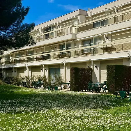 Apartamento Côte D'azur Saint-raphaël, Rez-jardin Rénové