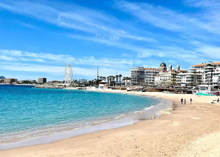 Cote D'azur Saint-raphael, Rez-jardin Renove Апартаменты