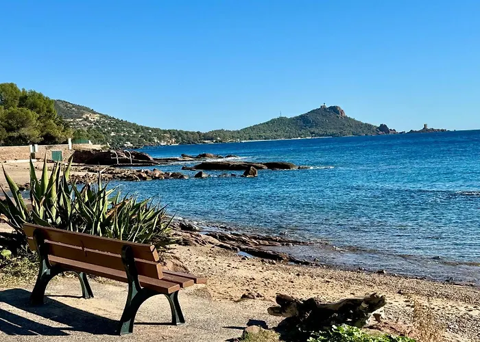 Apartmán Cote D'azur Saint-raphael, Rez-jardin Renove Saint-Raphaël